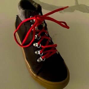 Size 2 HT HIKER HYBRI vintage old navy high tops